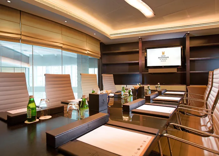 Grand Millennium Al Wahda And Executive Apartments Abu DhabiHotel Stelle